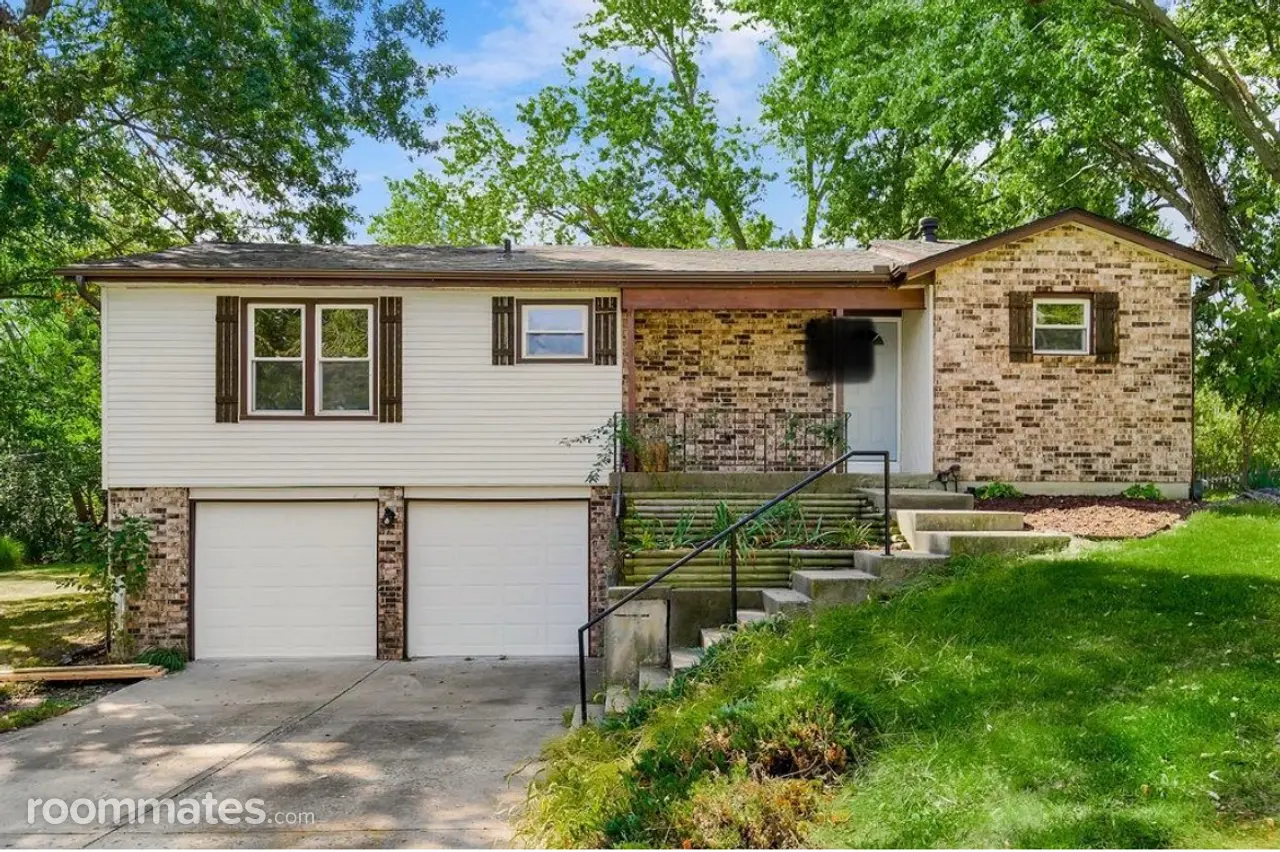 Profile photo 8 of 10