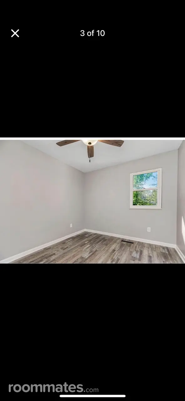 Profile photo 4 of 10