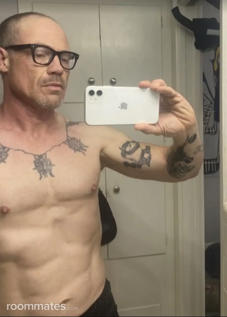 Profile photo 1 of 4