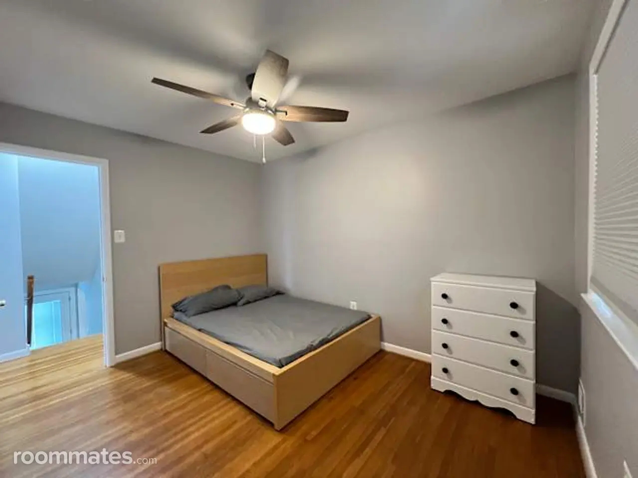 Profile photo 6 of 7