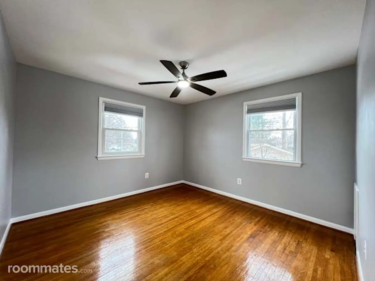 Profile photo 1 of 7