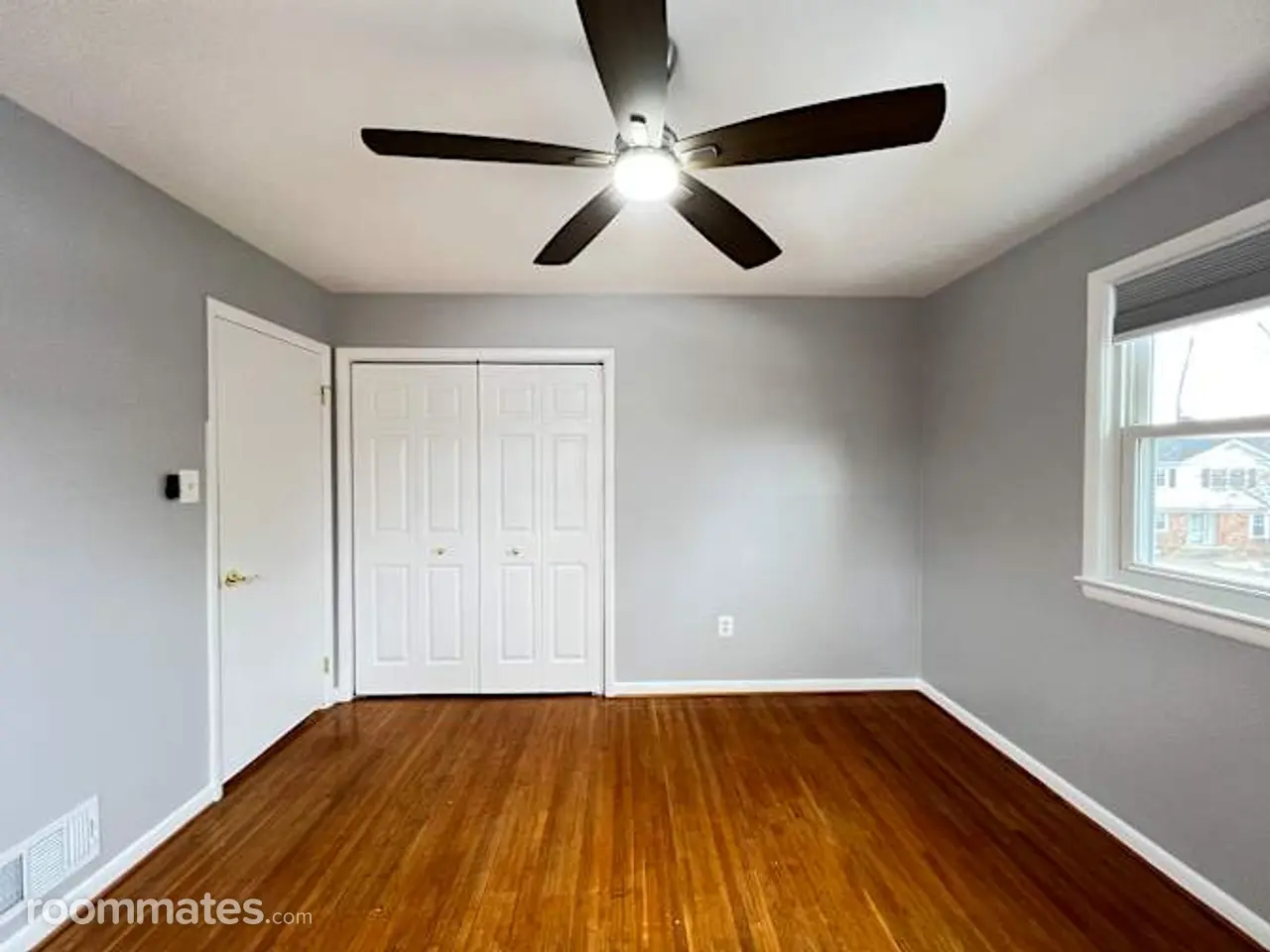 Profile photo 3 of 7