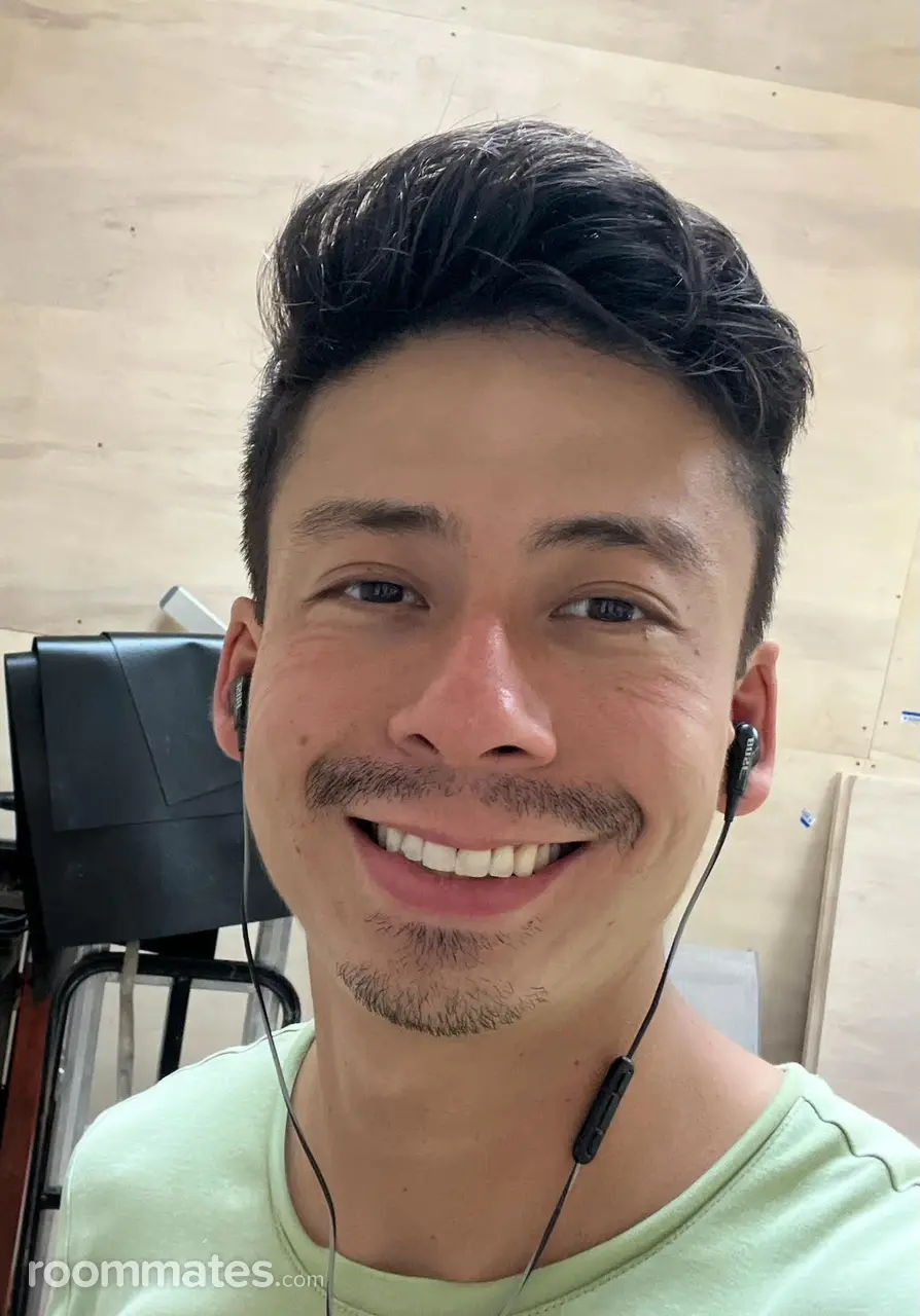 Profile photo 7 of 7