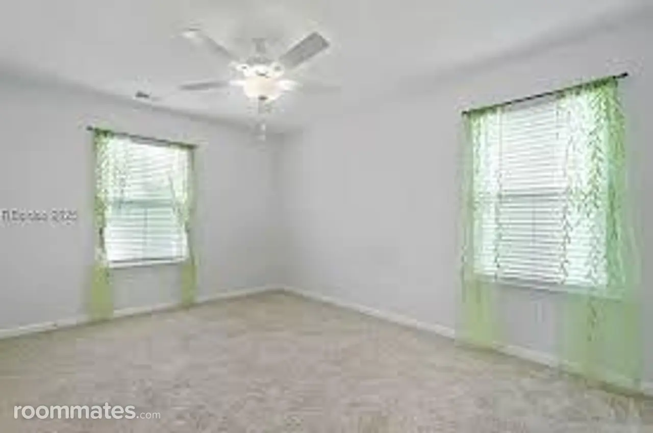 Profile photo 2 of 4