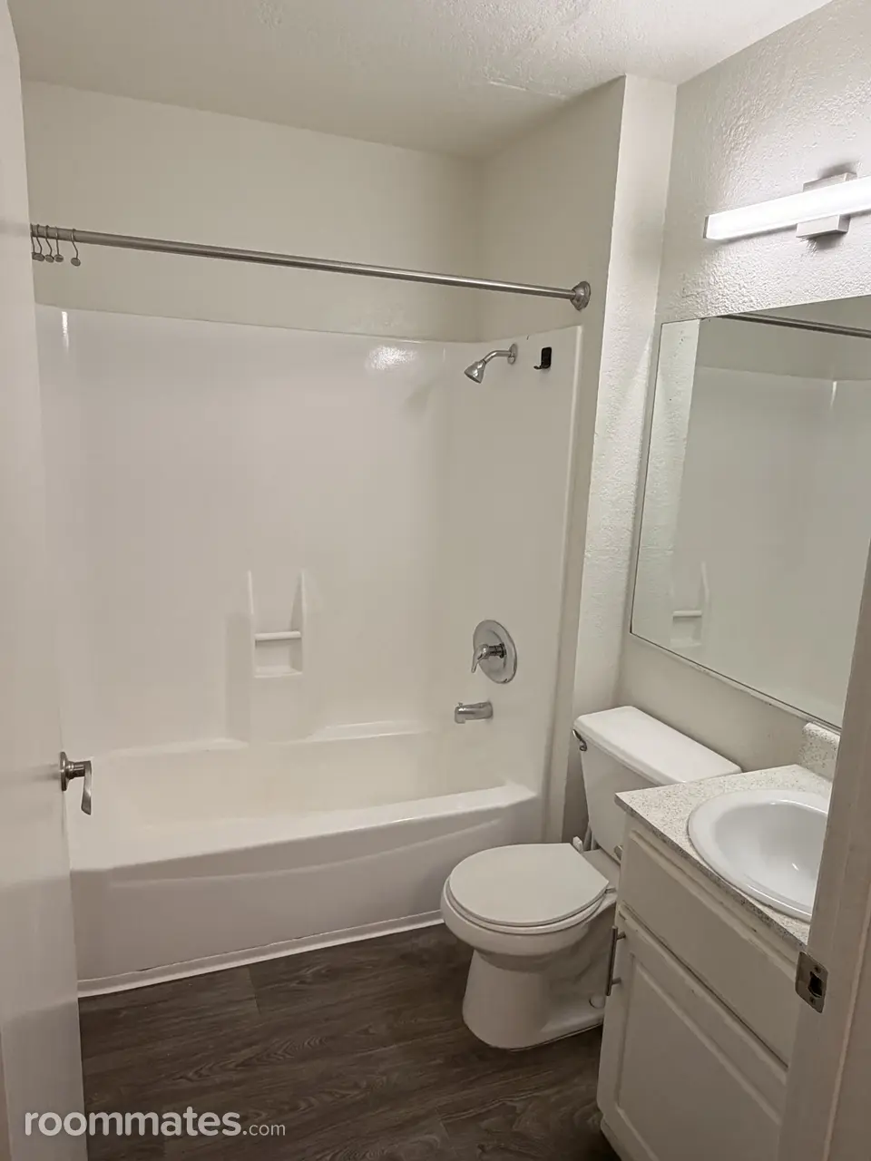 Profile photo 3 of 8