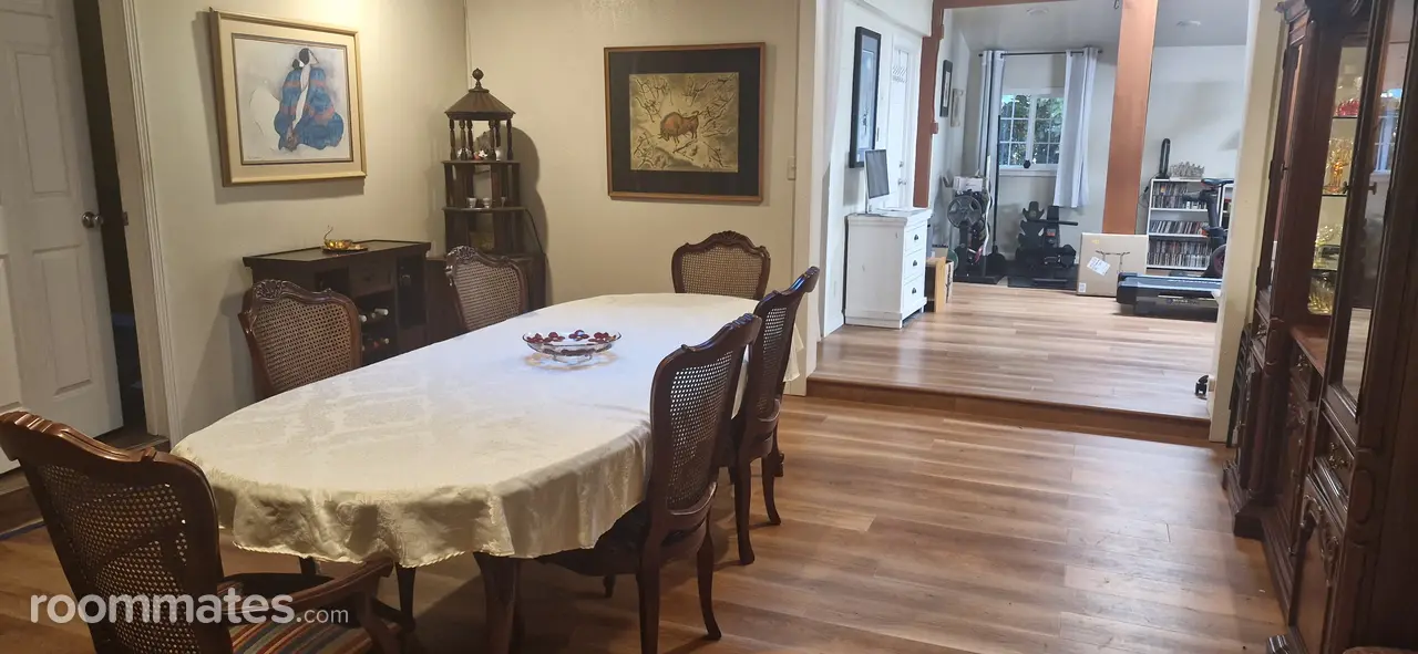 Profile photo 6 of 11