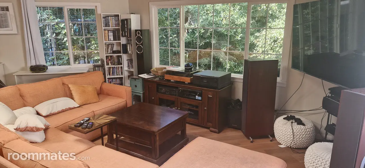 Profile photo 5 of 11