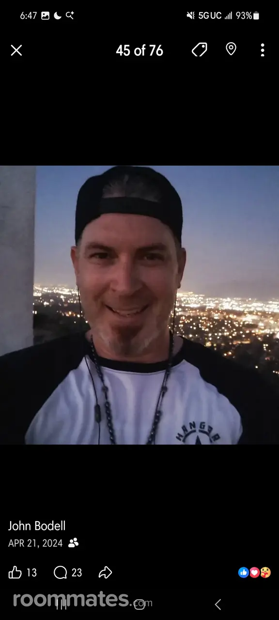 Profile photo 14 of 14