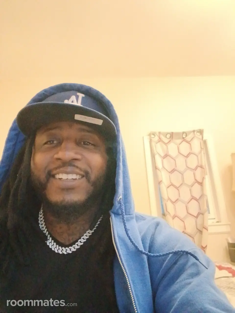 Profile photo 3 of 9