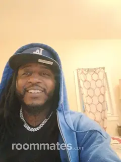 Roommate looking Louisville, KY, $700