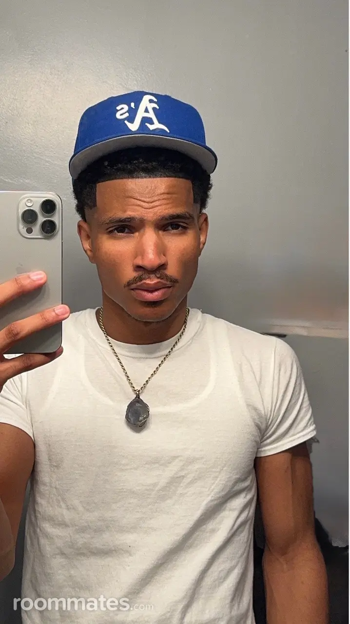 Profile photo 8 of 8