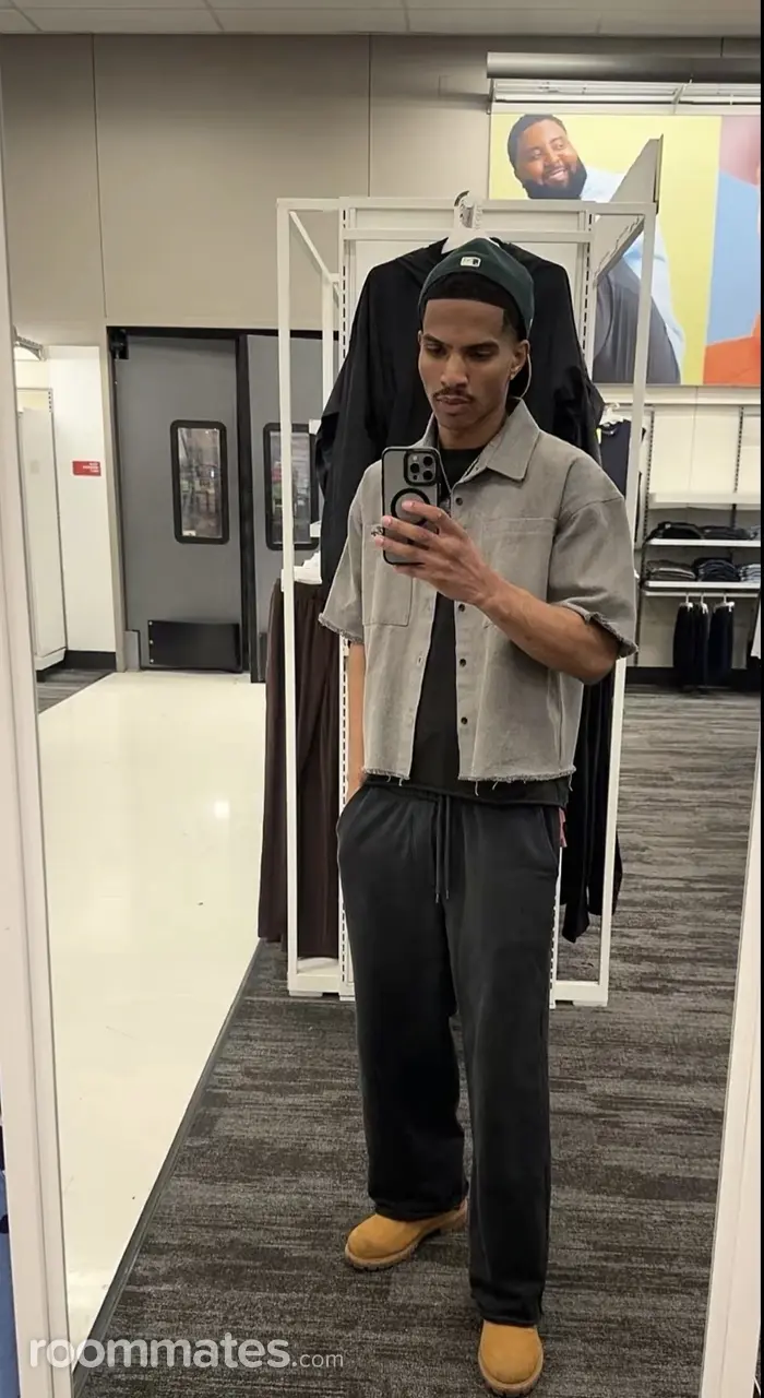 Profile photo 2 of 8