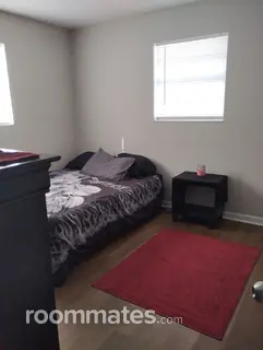 Room for rent in Fort Myers, FL $1000, house