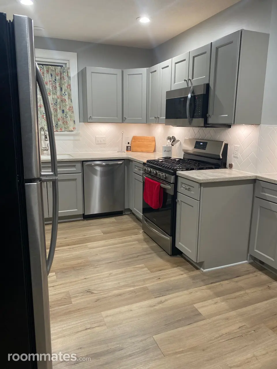 Profile photo 5 of 11