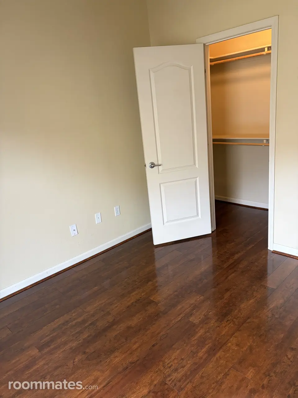 Profile photo 9 of 17