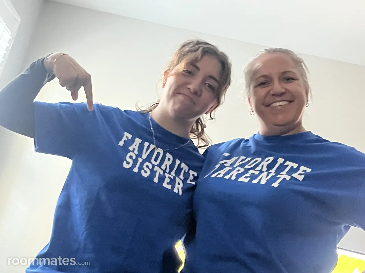 Profile photo 17 of 17