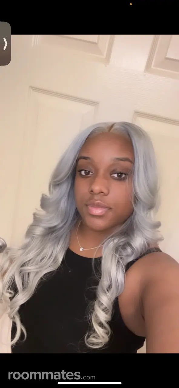 Profile photo 1 of 1