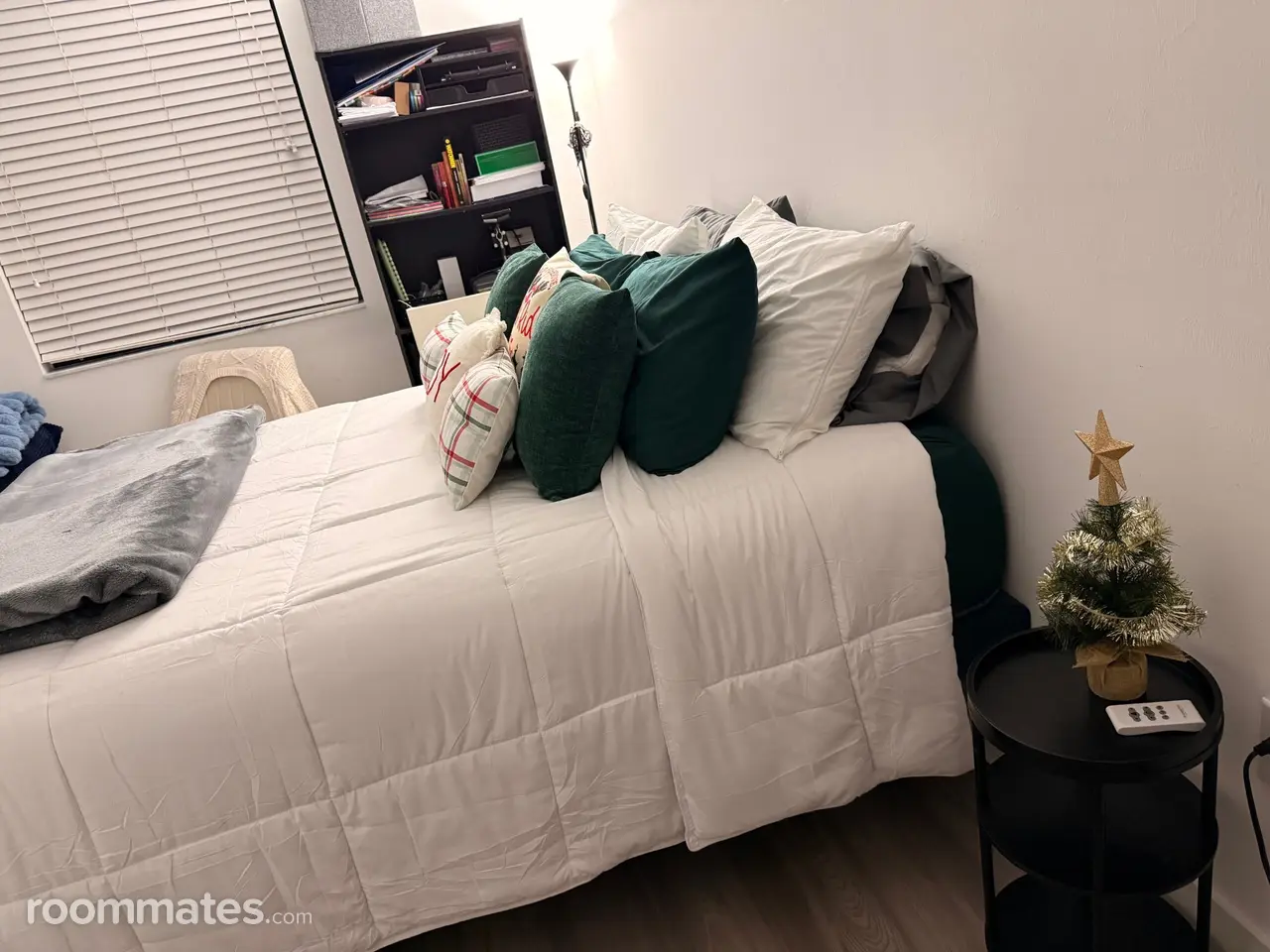 Profile photo 3 of 8