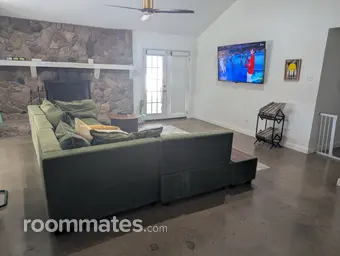 Room for rent in Carrollton, TX $1000, house