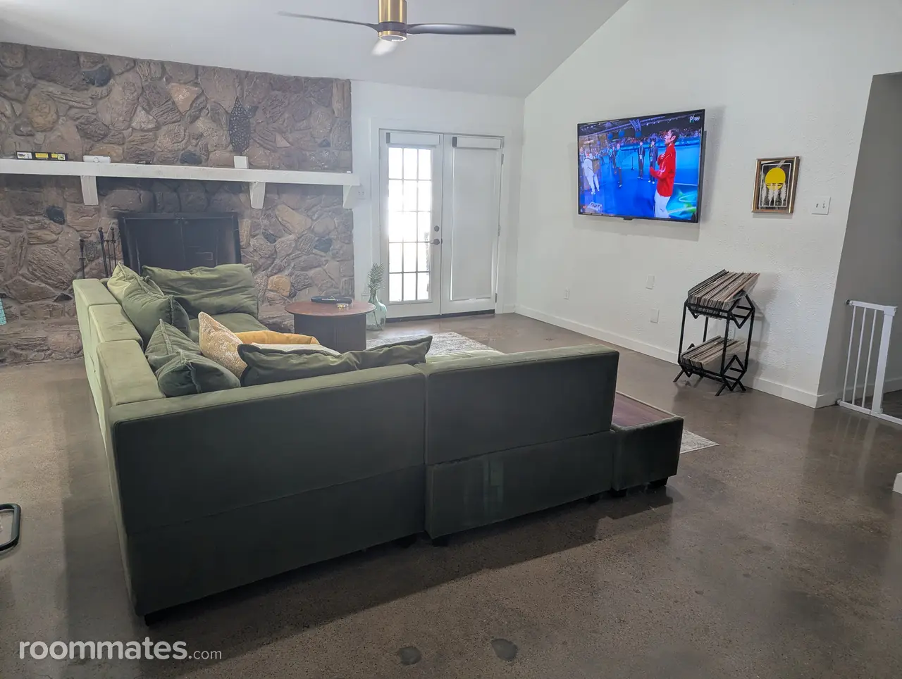 Profile photo 2 of 6