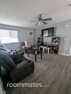 Room for rent in Hamilton, OH $700, house