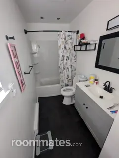 Room for rent in Hamilton, OH $700, house