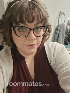 Roommate looking Mesa, AZ, $900