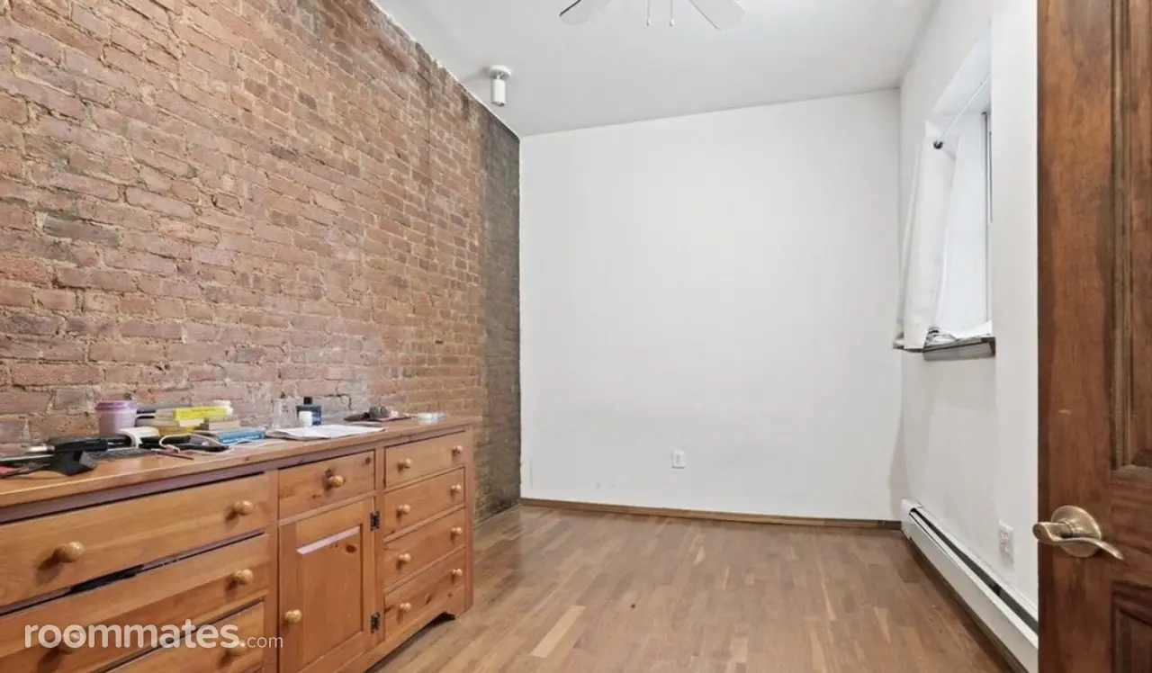 Profile photo 5 of 9