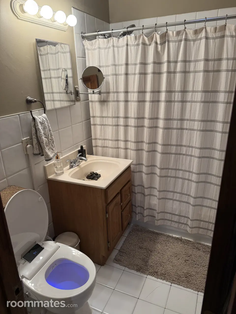 Profile photo 8 of 9