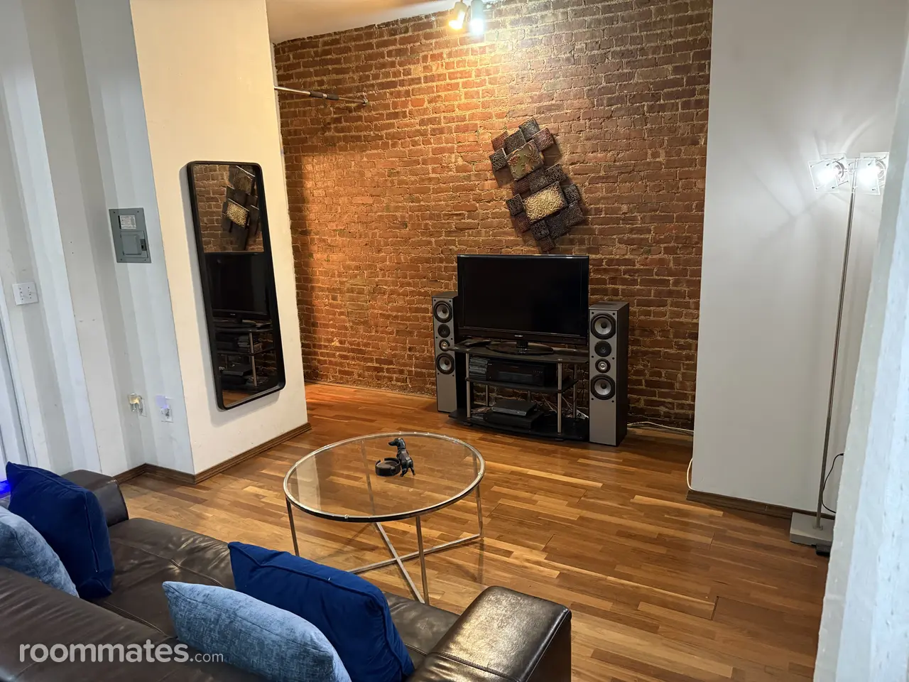 Profile photo 7 of 9