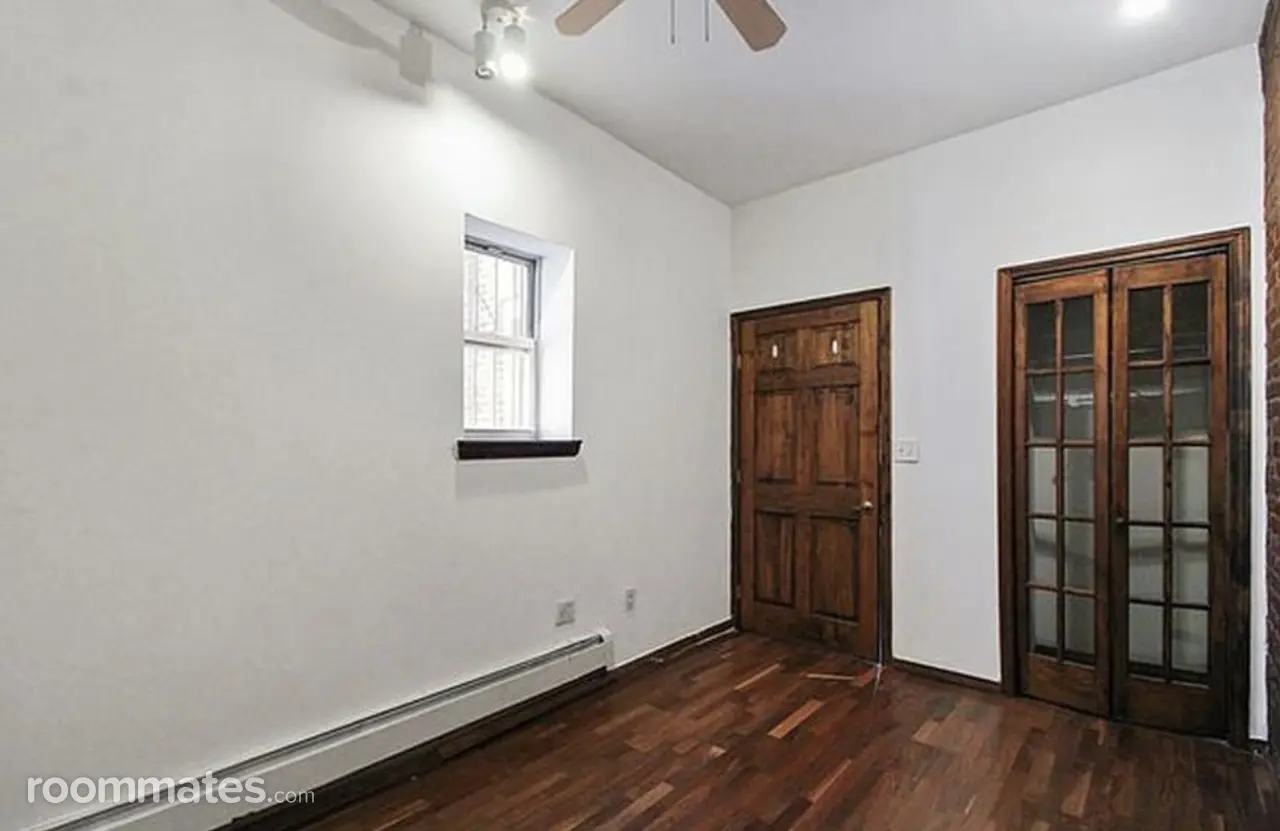 Profile photo 4 of 9