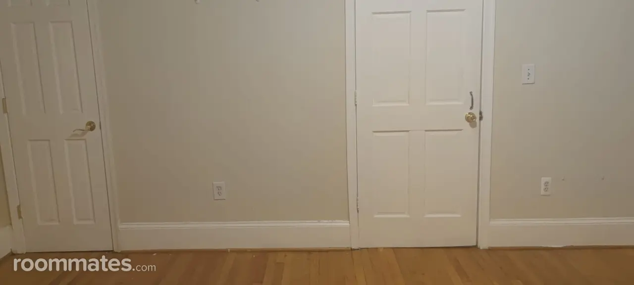 Profile photo 7 of 9