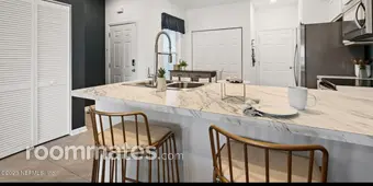 Room for rent in Jacksonville, FL $1000, townhouse