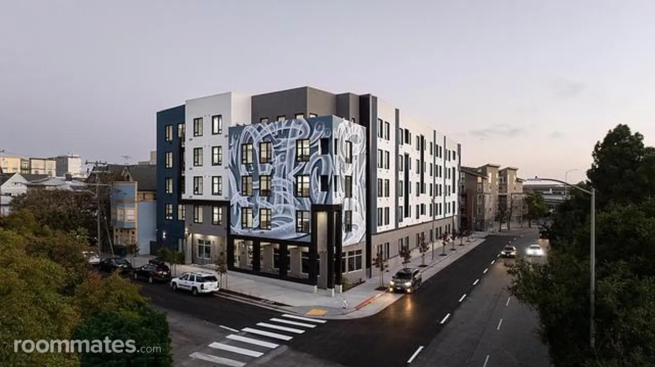 Profile photo 5 of 11