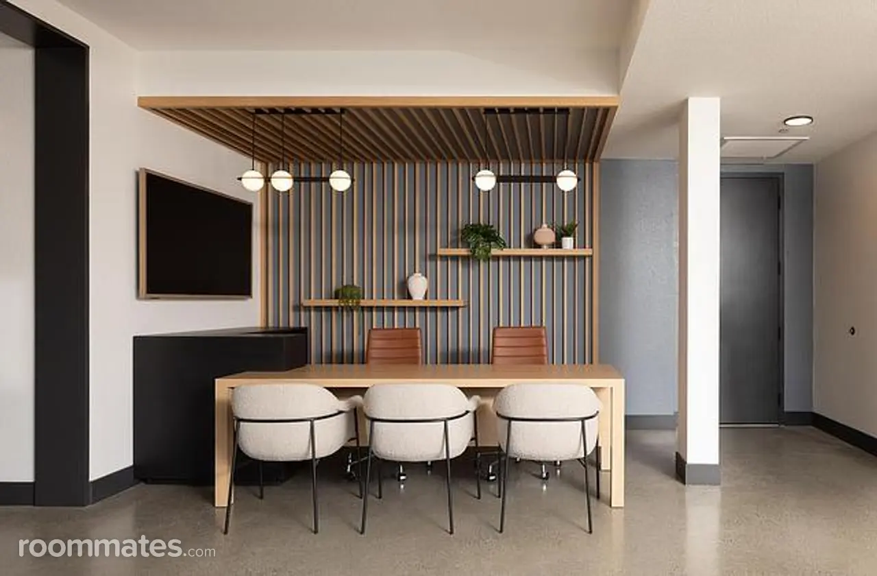 Profile photo 4 of 11