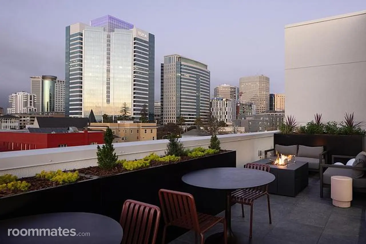 Profile photo 9 of 11