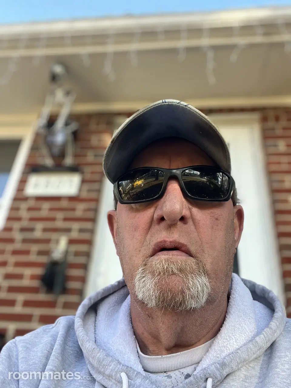 Profile photo 9 of 9