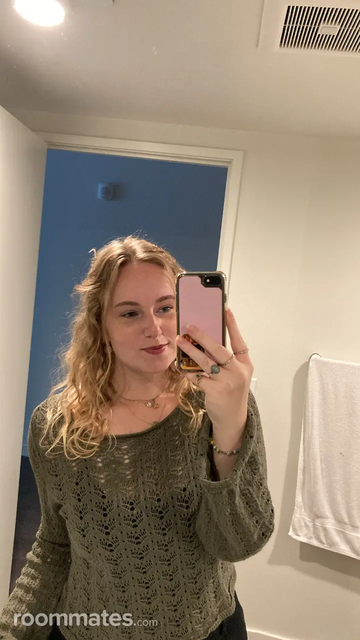 Profile photo 1 of 1