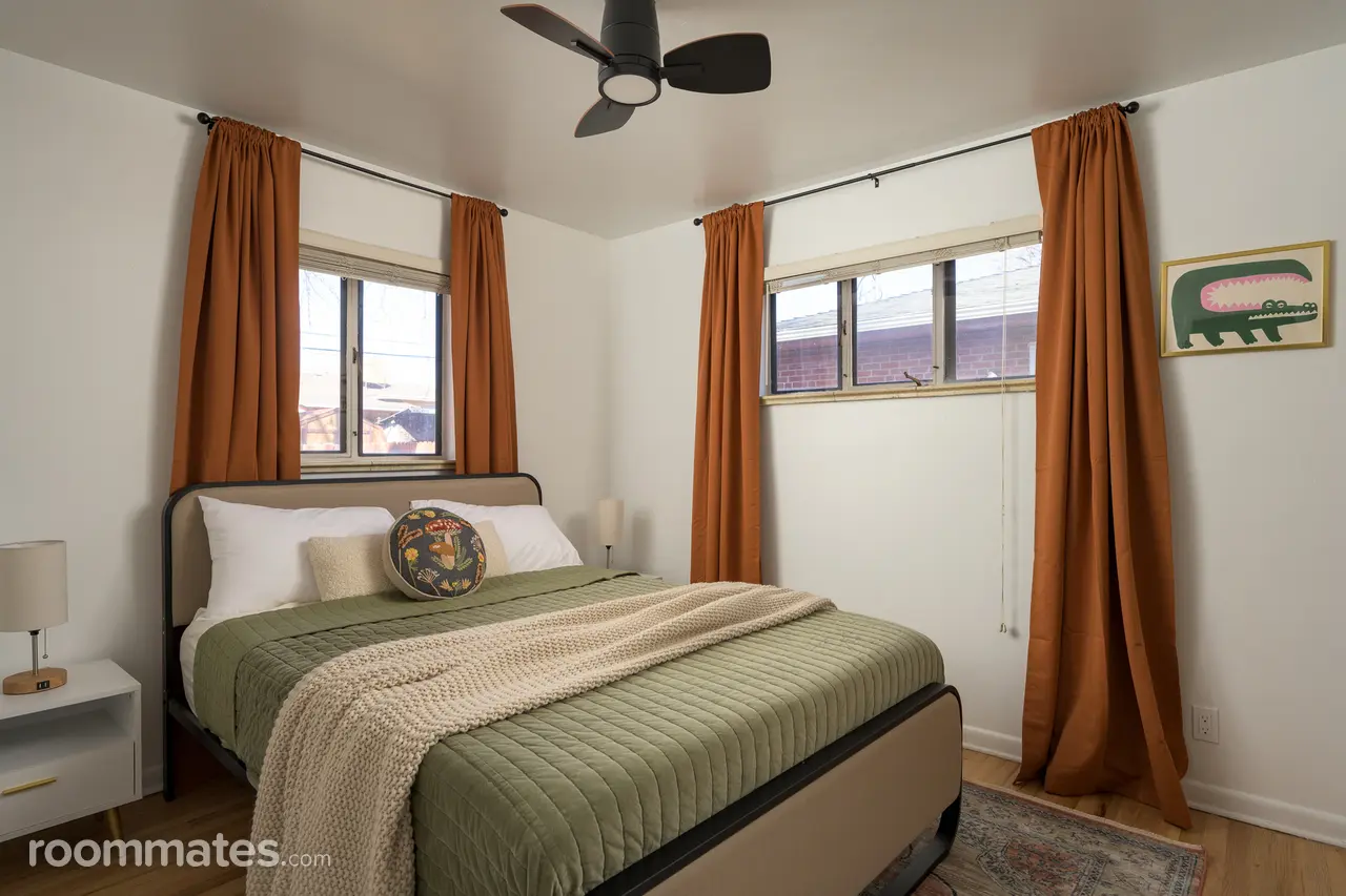 Profile photo 6 of 11