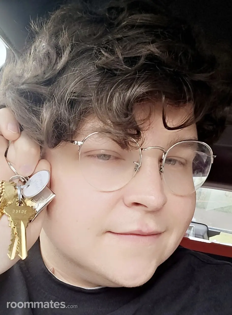 Profile photo 4 of 4