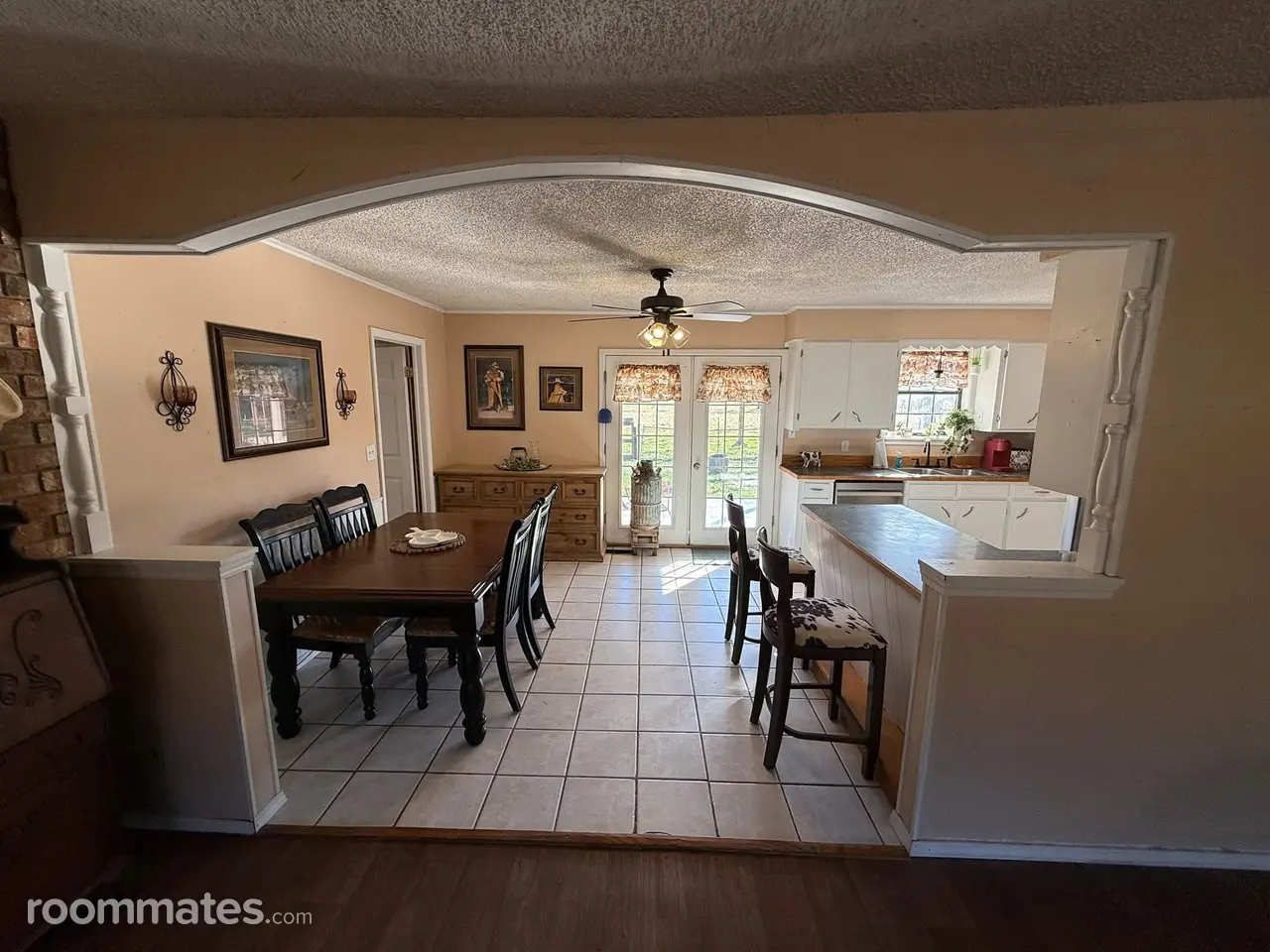 Profile photo 2 of 8