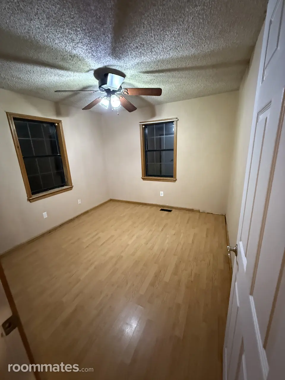 Profile photo 5 of 8