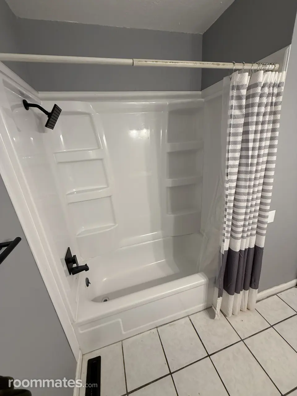 Profile photo 6 of 8