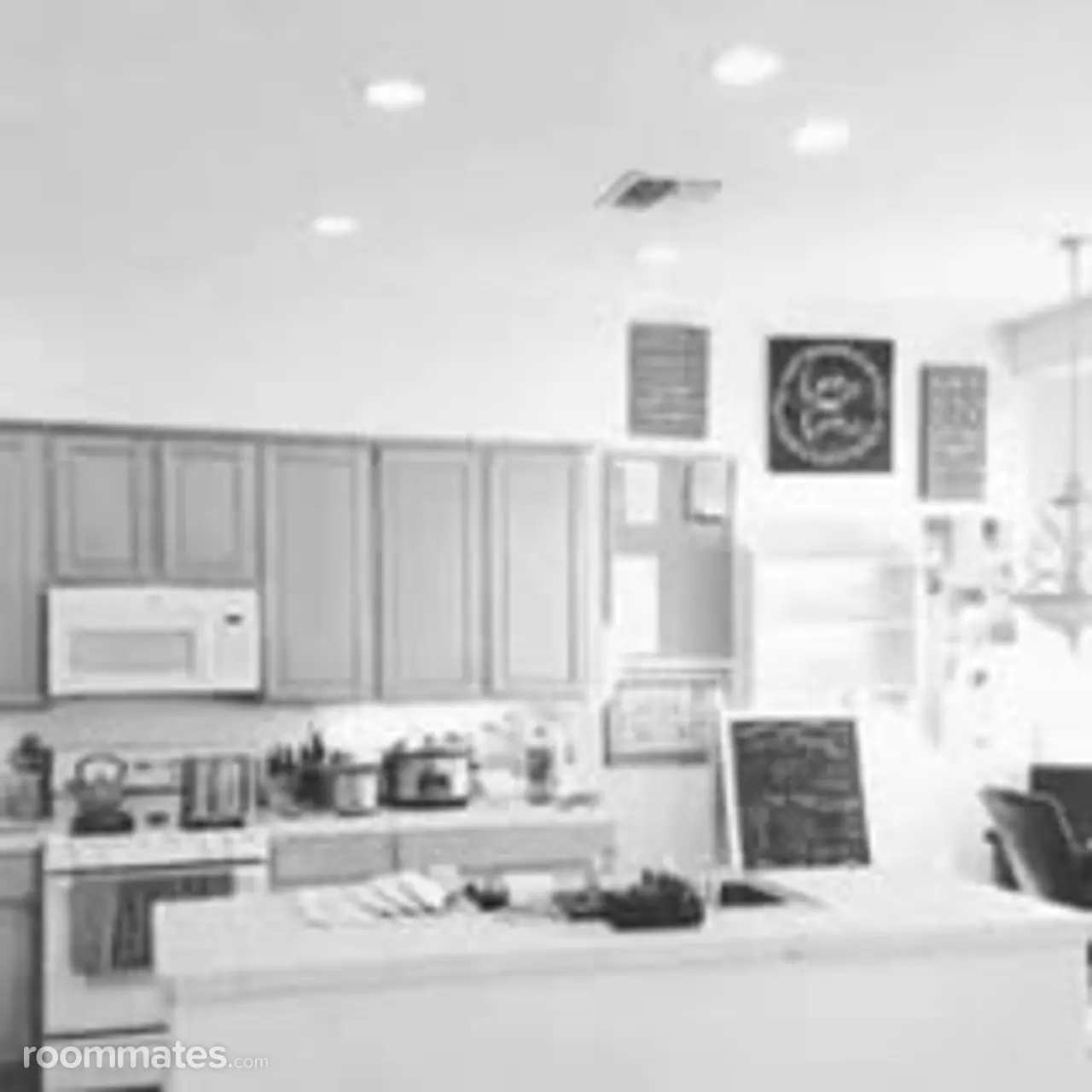 Profile photo 3 of 17