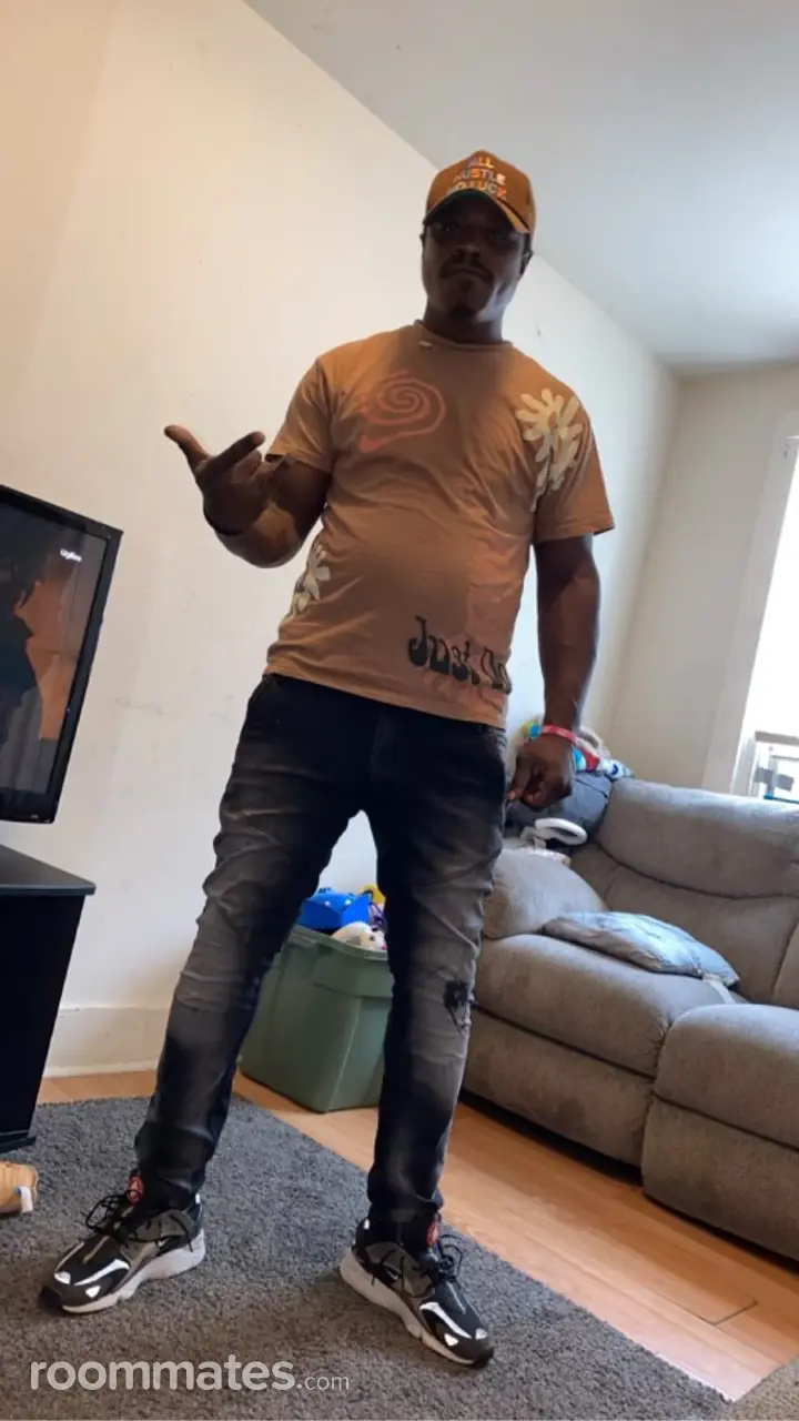 Profile photo 2 of 11