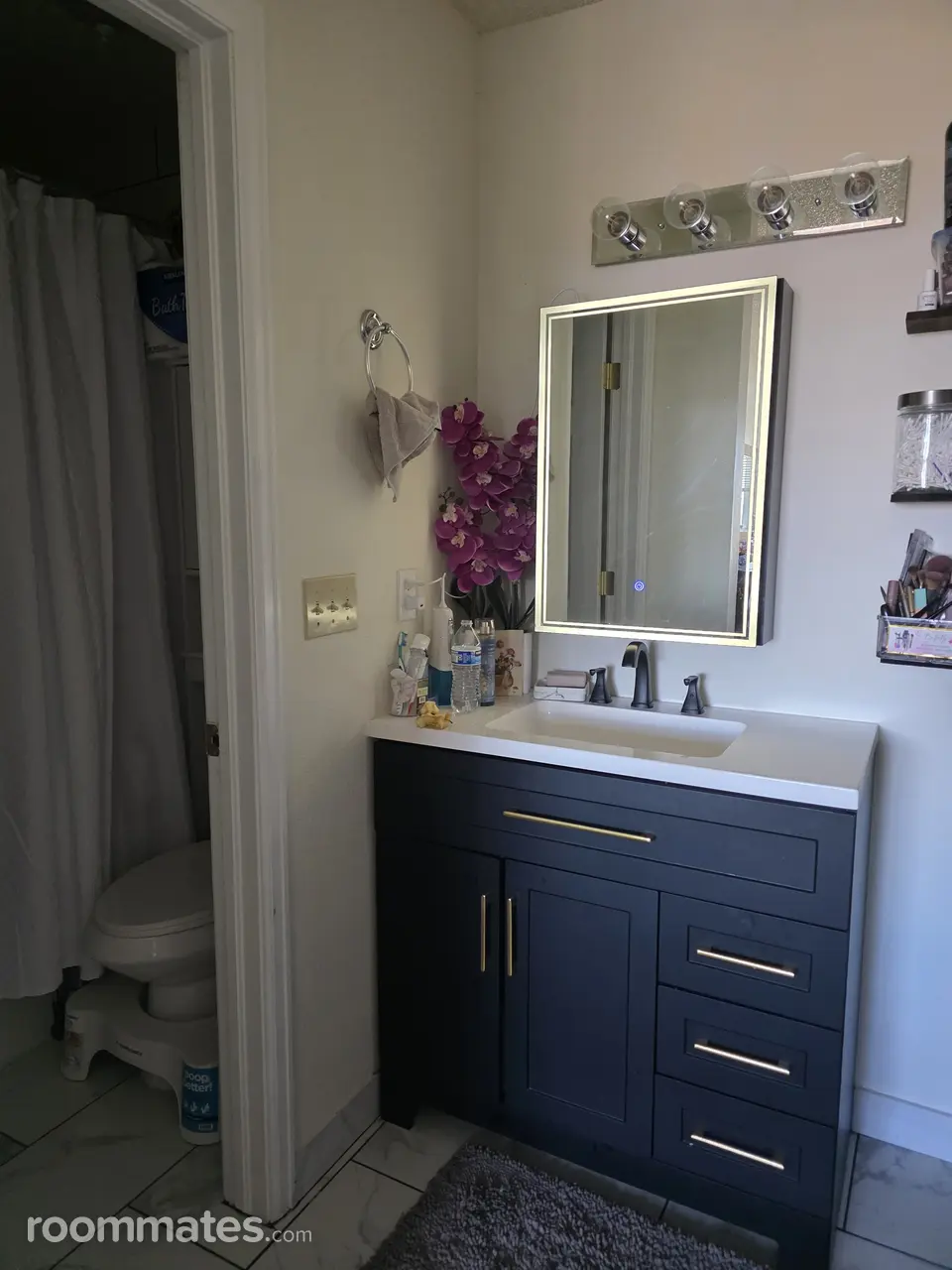 Profile photo 4 of 6