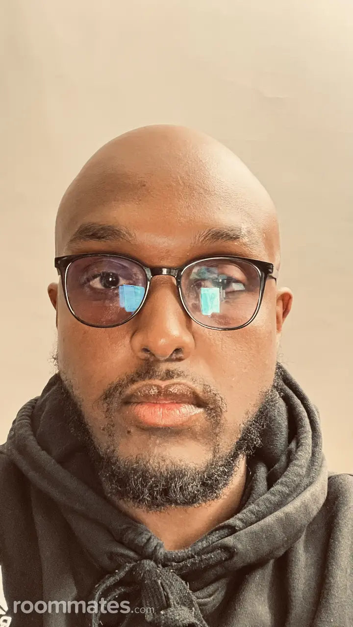 Profile photo 1 of 1