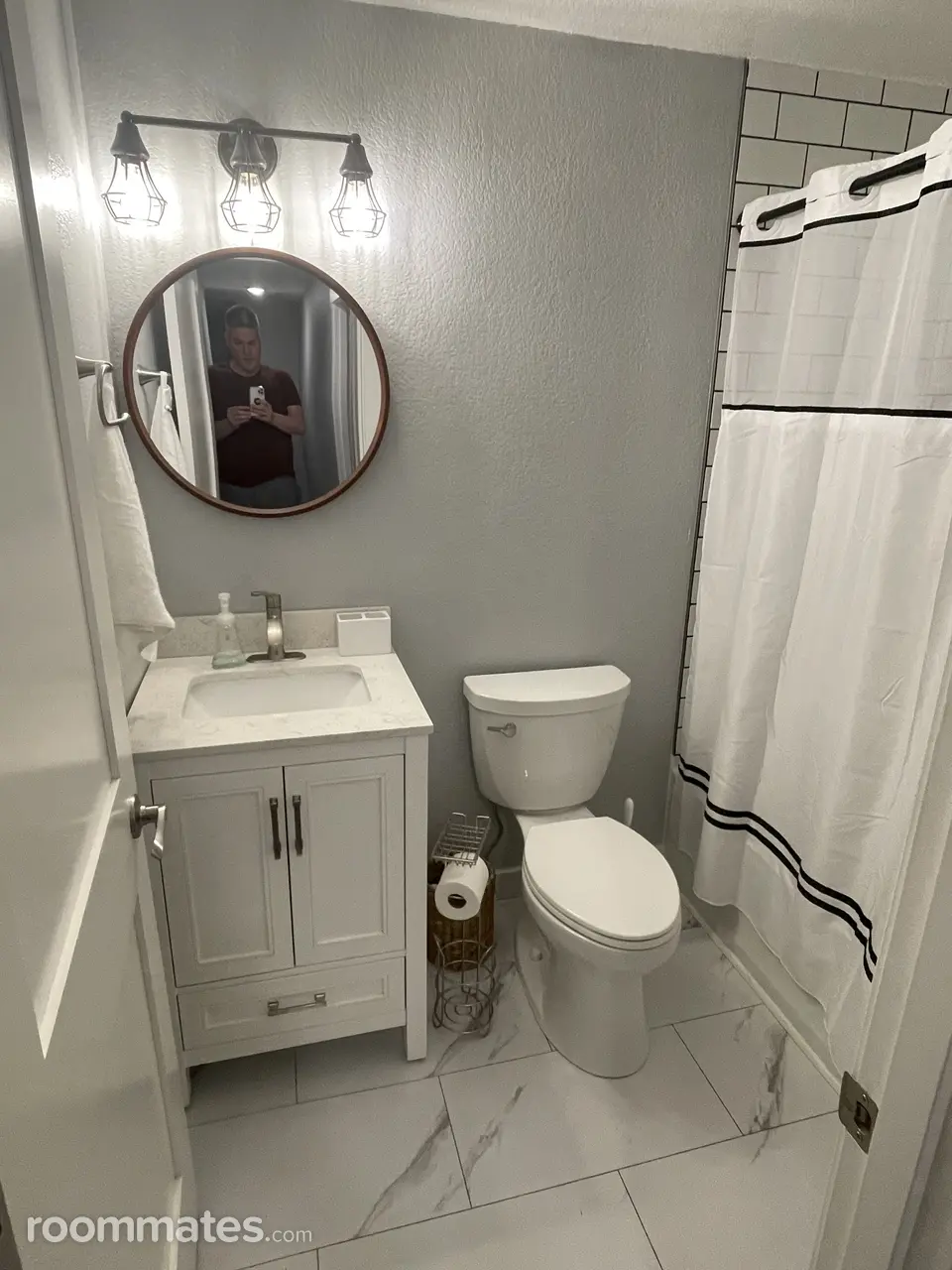 Profile photo 5 of 6