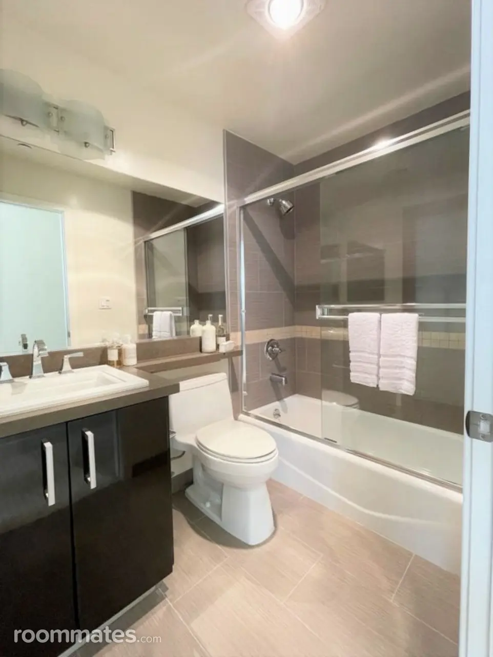 Profile photo 5 of 10