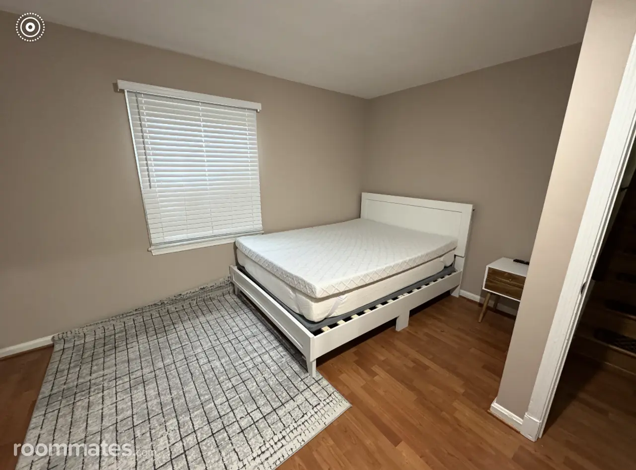 Profile photo 5 of 7